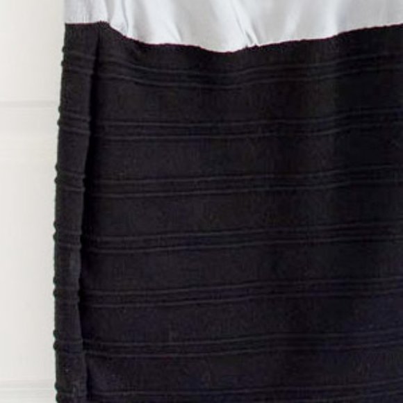 Silky, clingy cowl neck dress - Picture 4 of 4